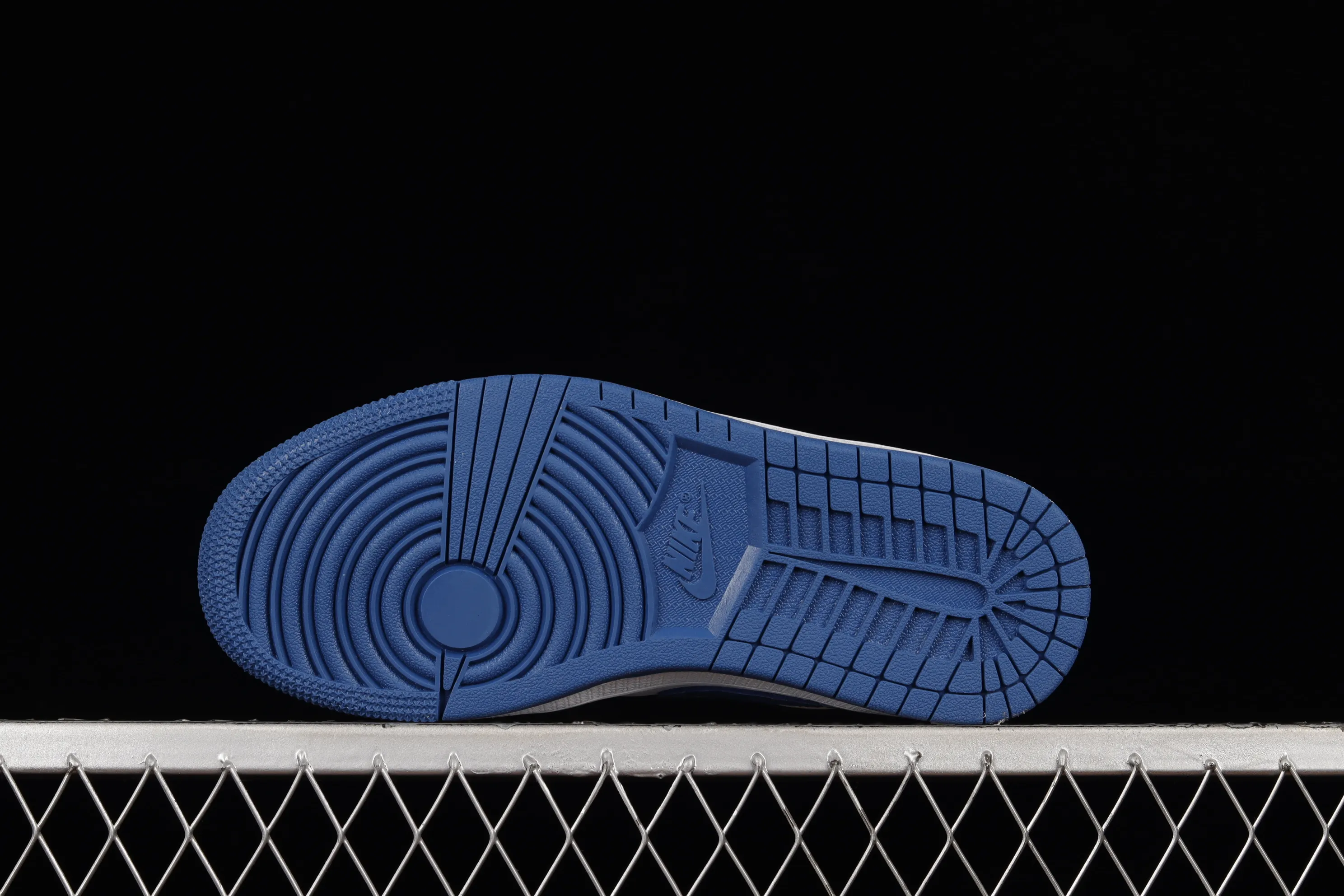 All categories Air Jordan Jordan series basketball shoes Air Jordan 1 Low Z version Air Jordan 1 Low "Marina Blue" AJ1 Joe 1 white and blue cultural basketball shoes DC0774-114